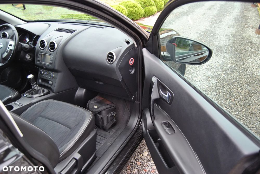 Nissan Qashqai 2.0 tekna - 26