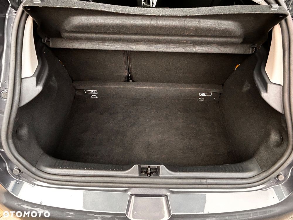 Renault Clio 1.2 16V 75 LIMITED - 33