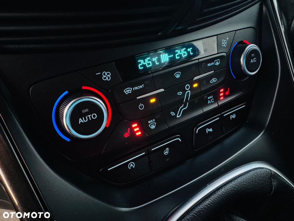 Ford C-MAX 1.5 TDCi Start-Stop-System Titanium - 39