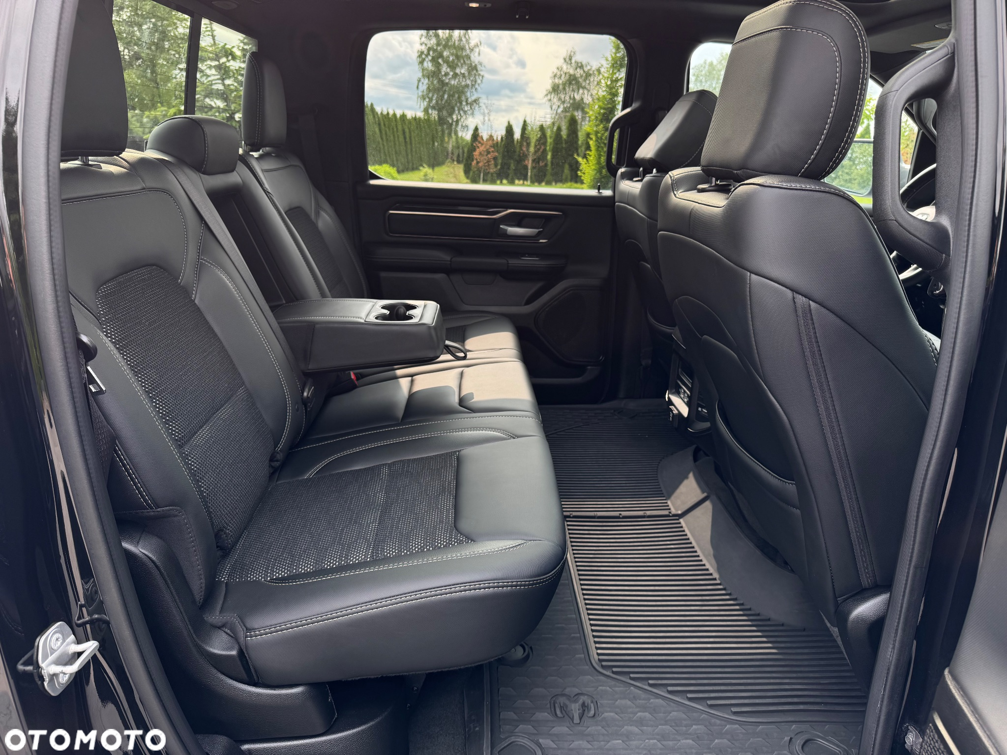 Dodge RAM 1500 5.7 4x4 - 21
