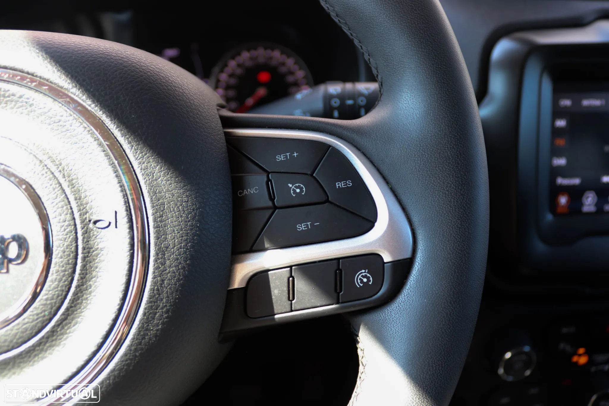 Jeep Renegade 1.0 T Longitude - 11