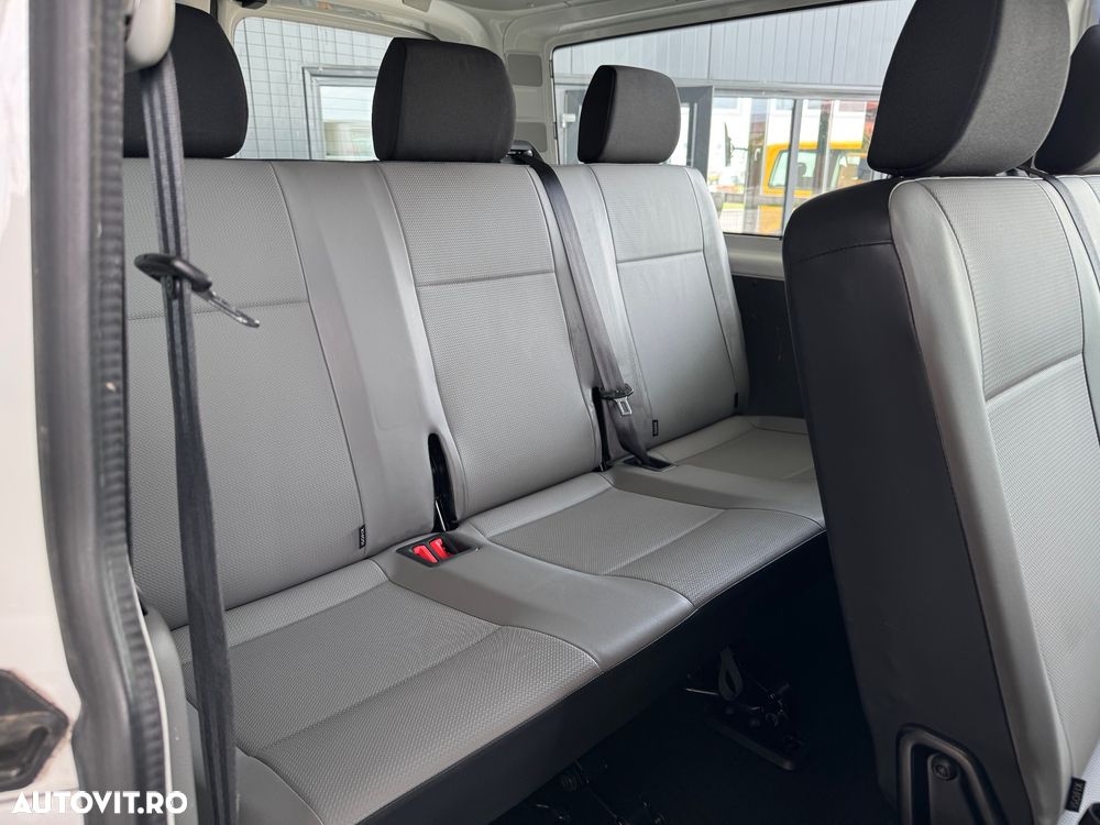 Volkswagen Transporter - 18