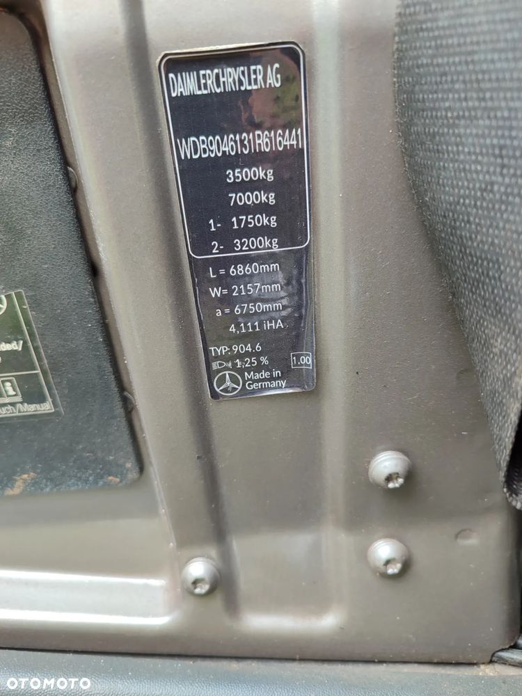 Mercedes-Benz Sprinter 904 - 8