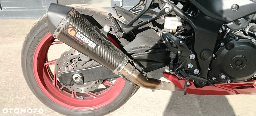 Suzuki GSX - 14