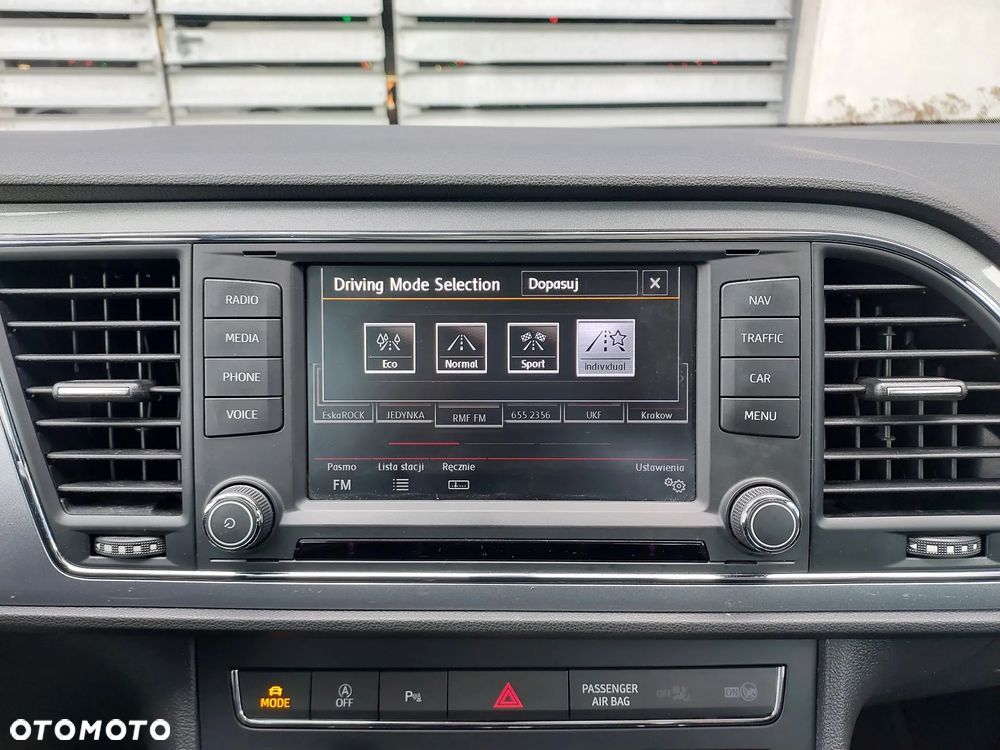 Seat Leon 2.0 TDI DPF Start&Stop DSG FR - 33