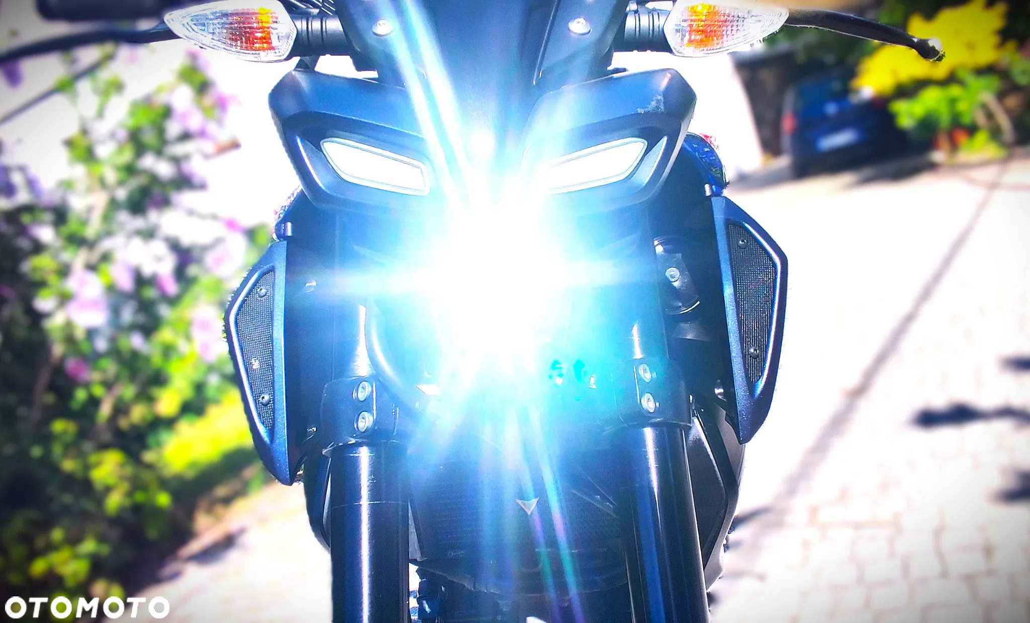 Yamaha MT - 24