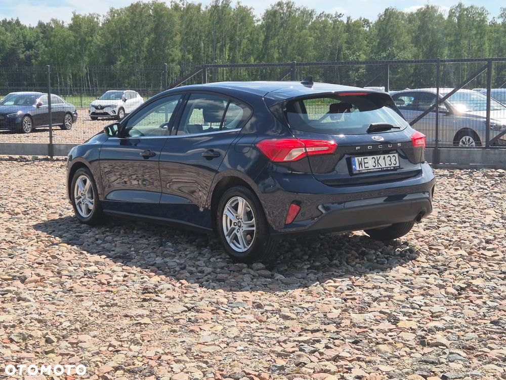 Ford Focus 1.0 EcoBoost mHEV Connected - 9