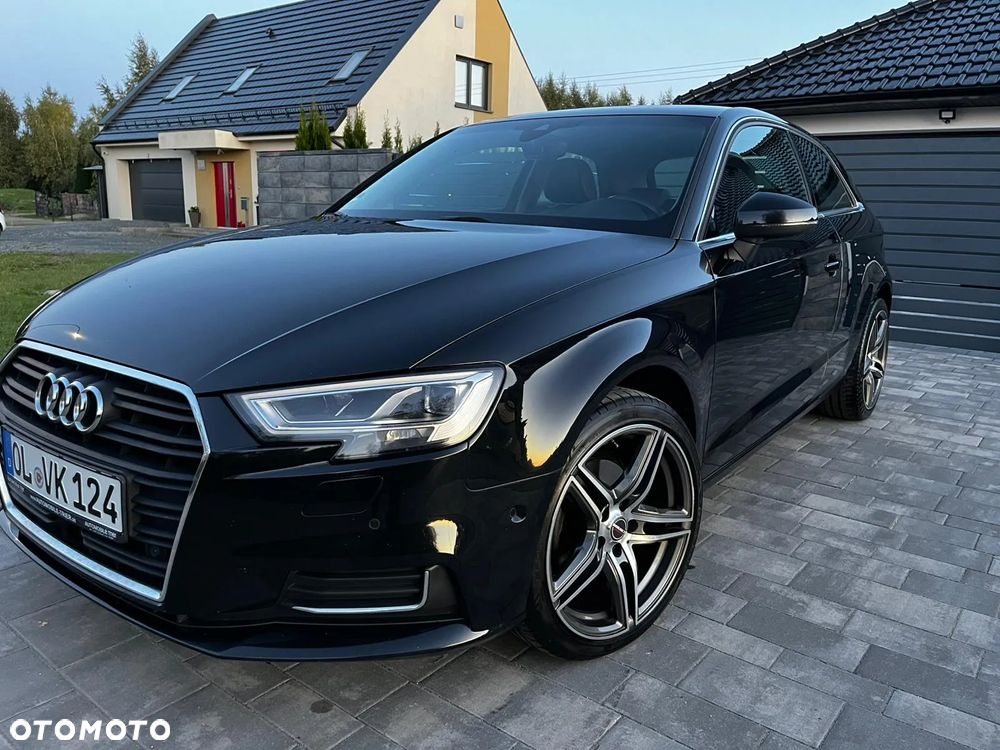 Audi A3 1.6 TDI S tronic - 1