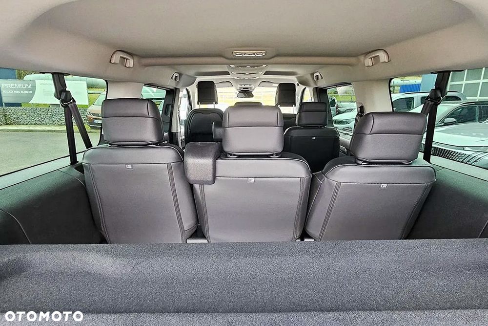 Peugeot Traveller - 18