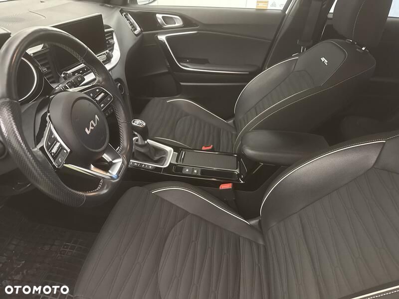 Kia ProCeed 1.5 T-GDI GT Line - 11