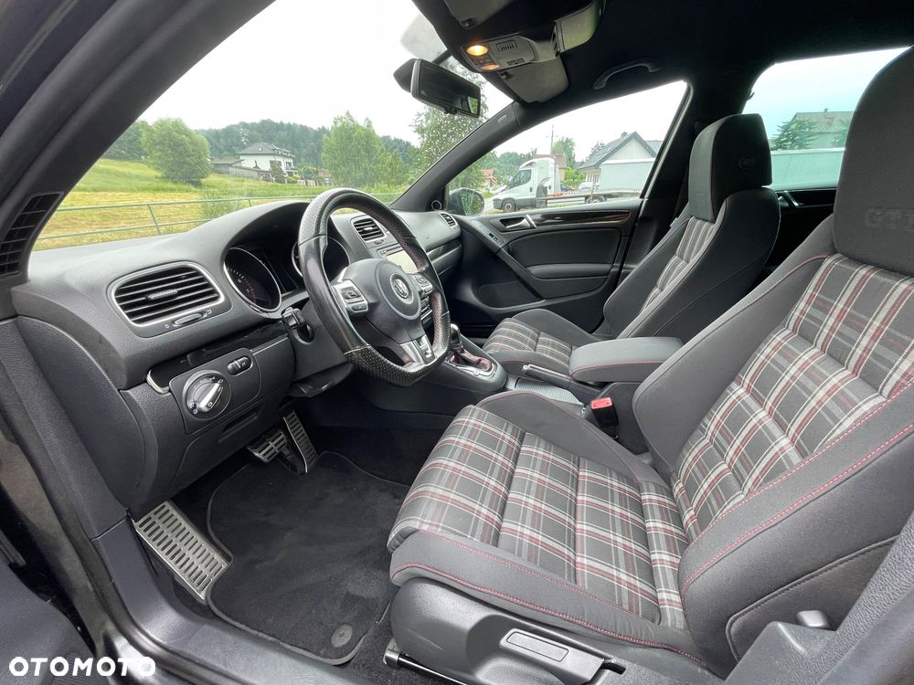 Volkswagen Golf 2.0 GTI DSG - 15