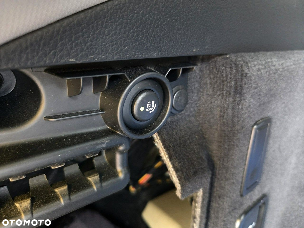 BMW Seria 3 320d DPF Touring - 21