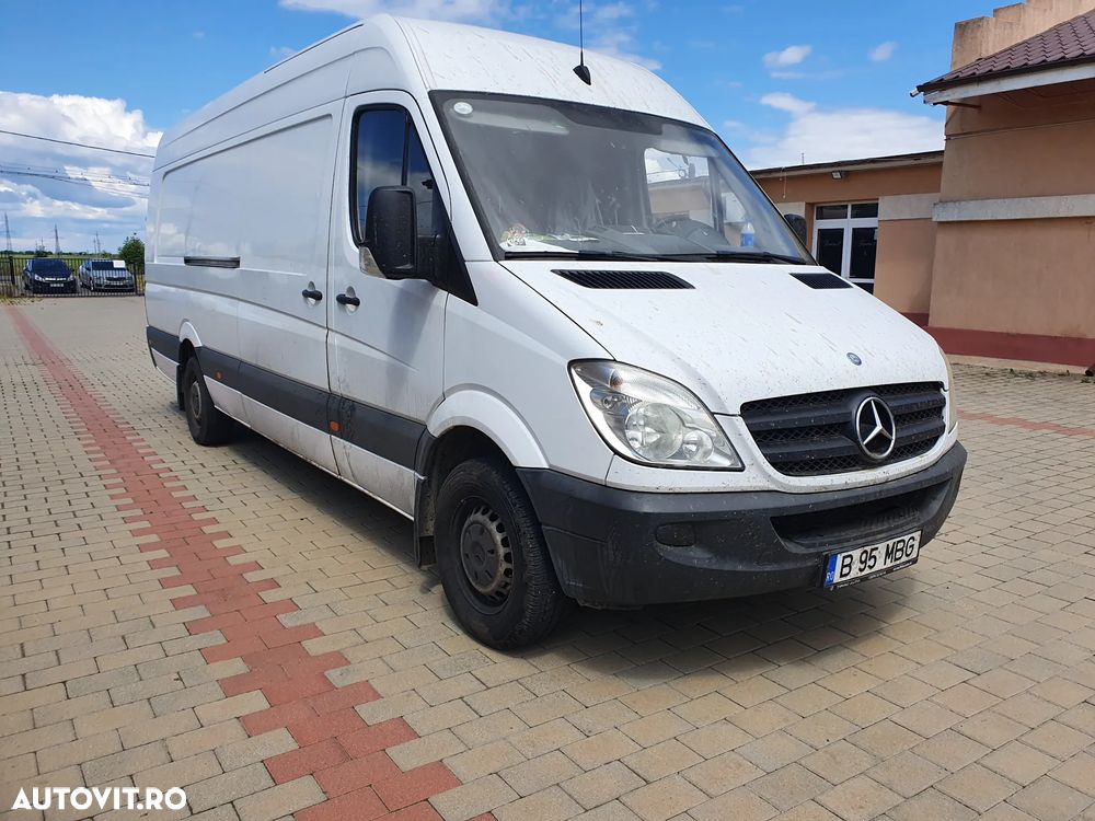 Mercedes-Benz Sprinter - 1