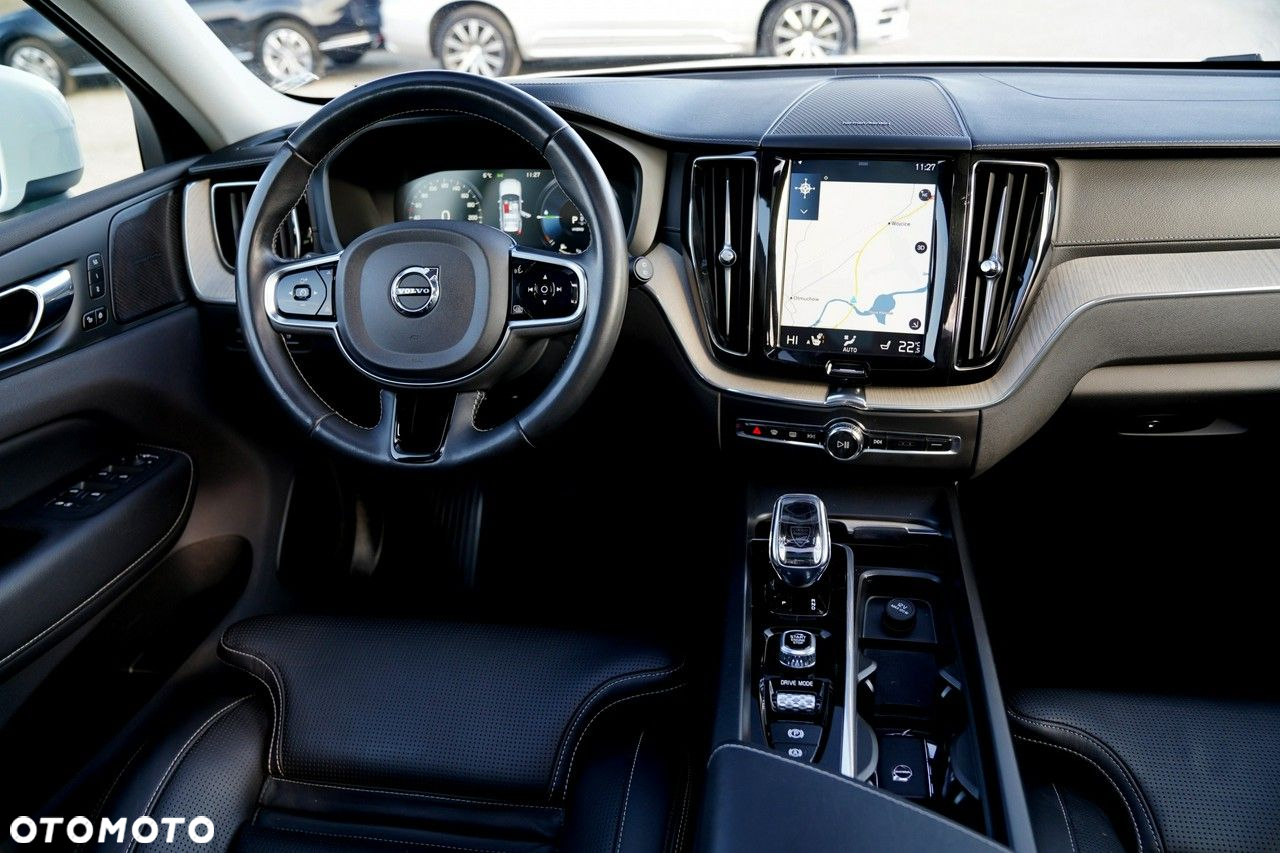 Volvo XC 60 - 22