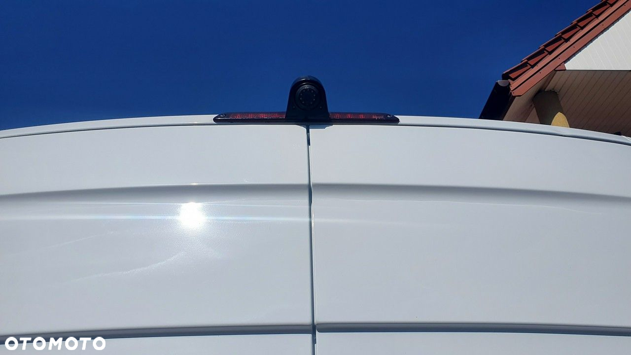 Mercedes-Benz Sprinter - 19