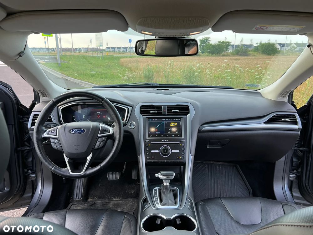Ford Mondeo 2.0 TDCi Titanium PowerShift - 28