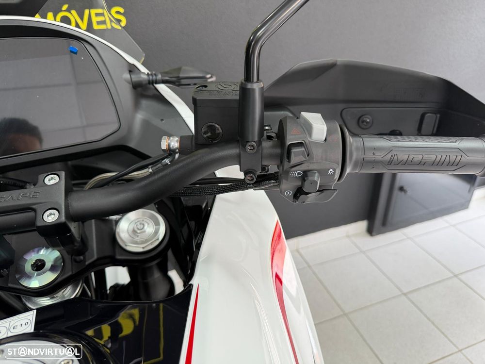 Moto Morini X-Cape 700 - 14