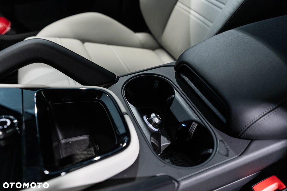 Porsche Cayenne E-Hybrid PHEV Black Edition - 30