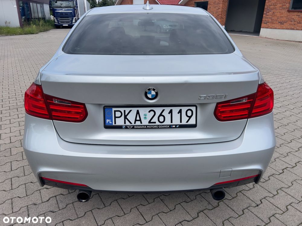 BMW Seria 3 335i Sport-Aut Luxury Line - 7