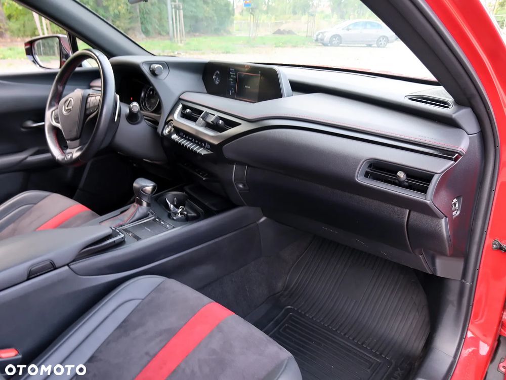 Lexus UX 200 F Sport 2WD - 15