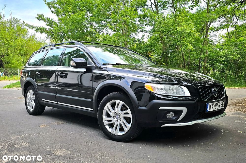 Volvo XC 70 D5 AWD Momentum - 4