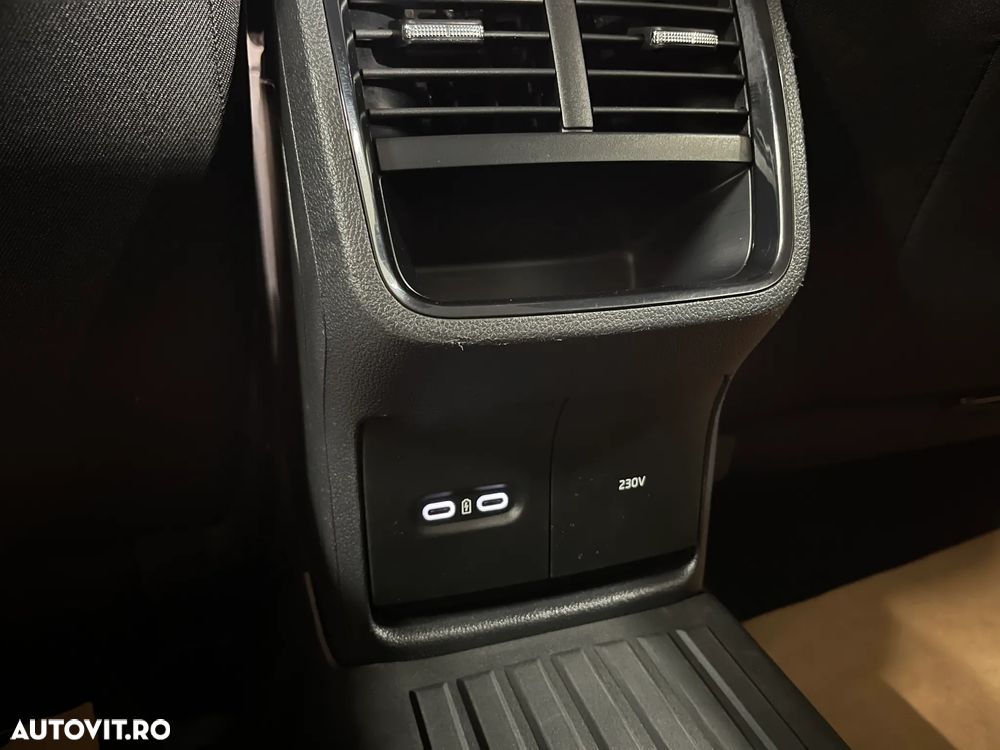 Skoda Octavia 2.0 TDI DSG Ambition - 28
