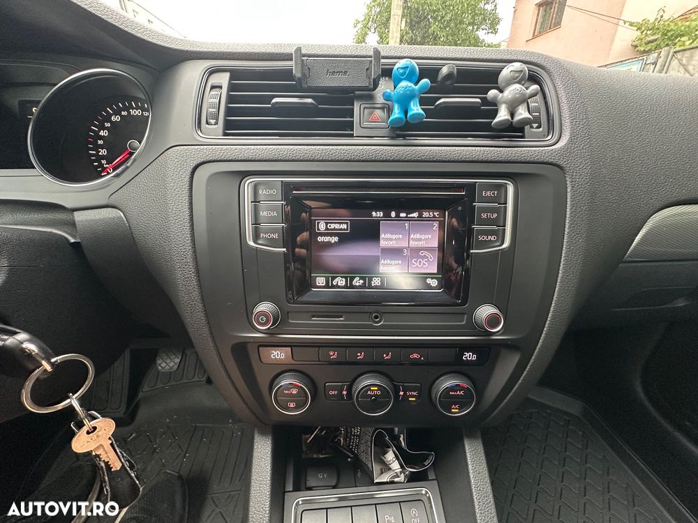 Volkswagen Jetta 2.0 TDI Comfortline - 5