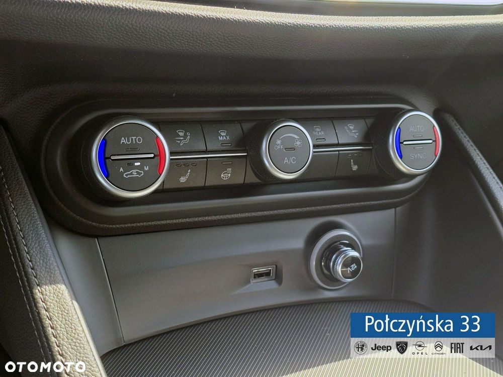 Alfa Romeo Stelvio - 25