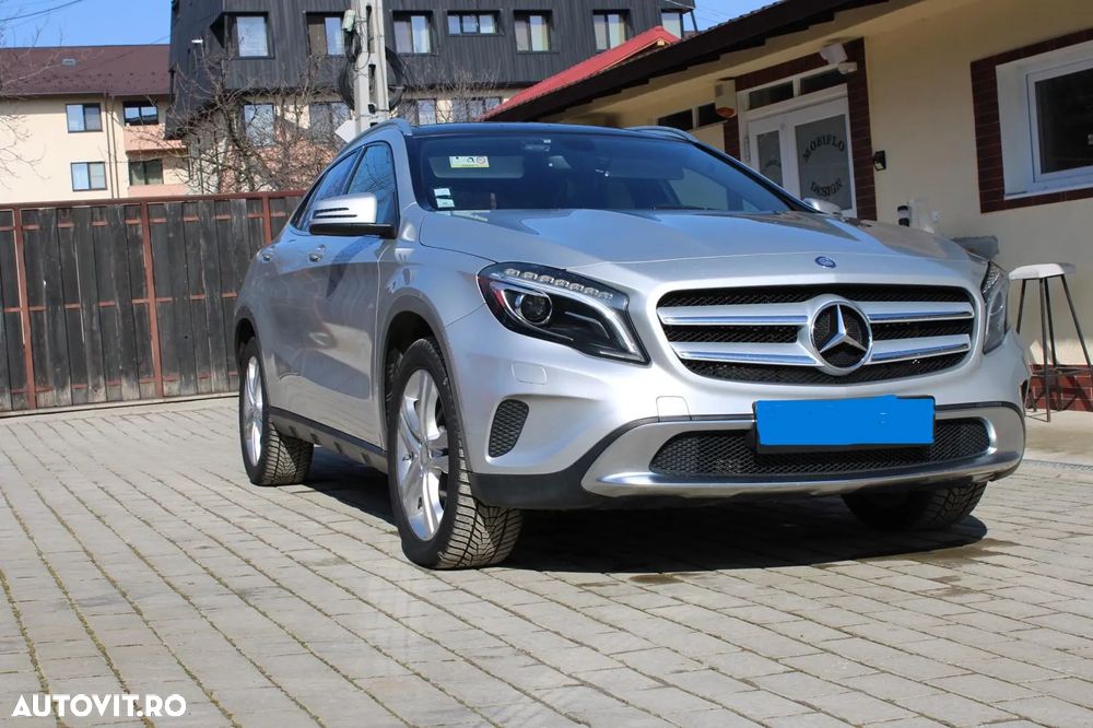 Mercedes-Benz GLA 220 CDI 4MATIC 7G-DCT - 2
