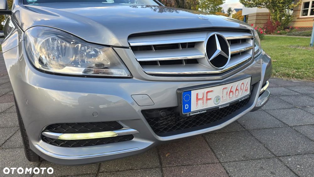 Mercedes-Benz Klasa C 180 BlueEFFICIENCY Avantgarde - 35