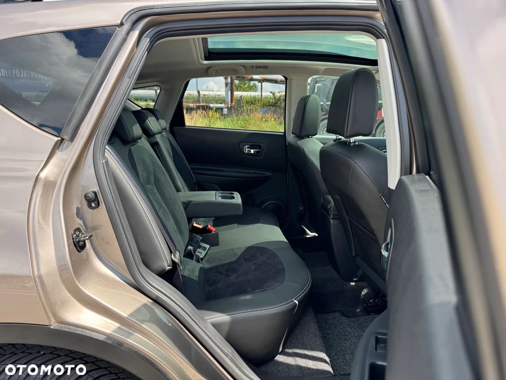 Nissan Qashqai 2.0 360 - 28