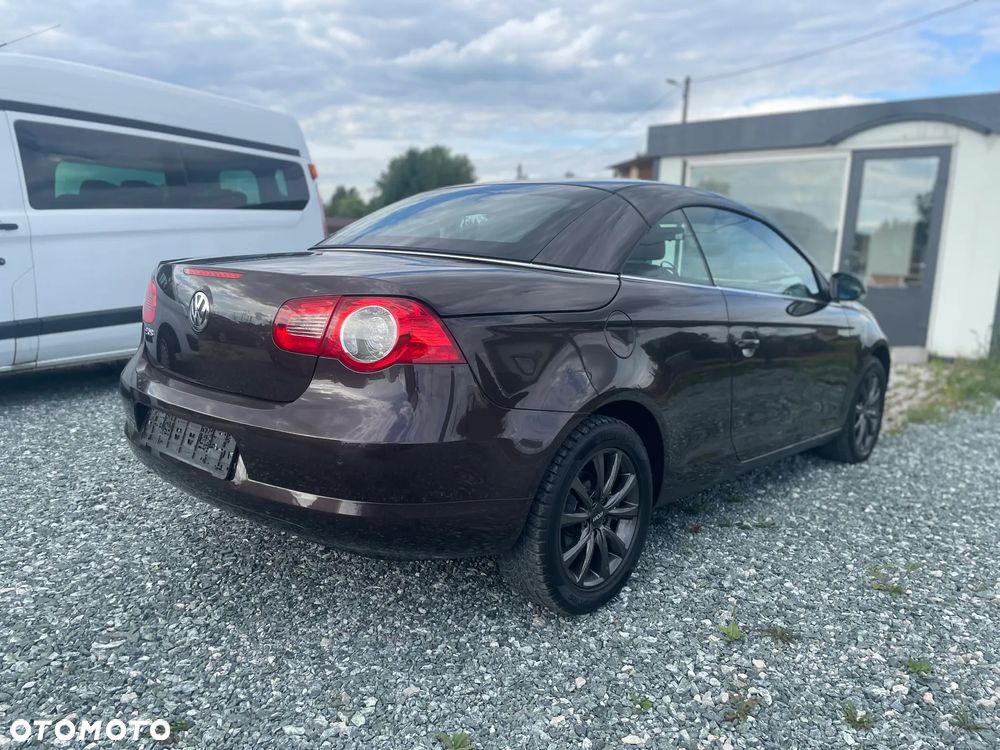 Volkswagen Eos 2.0 FSI Individual Chrom - 23