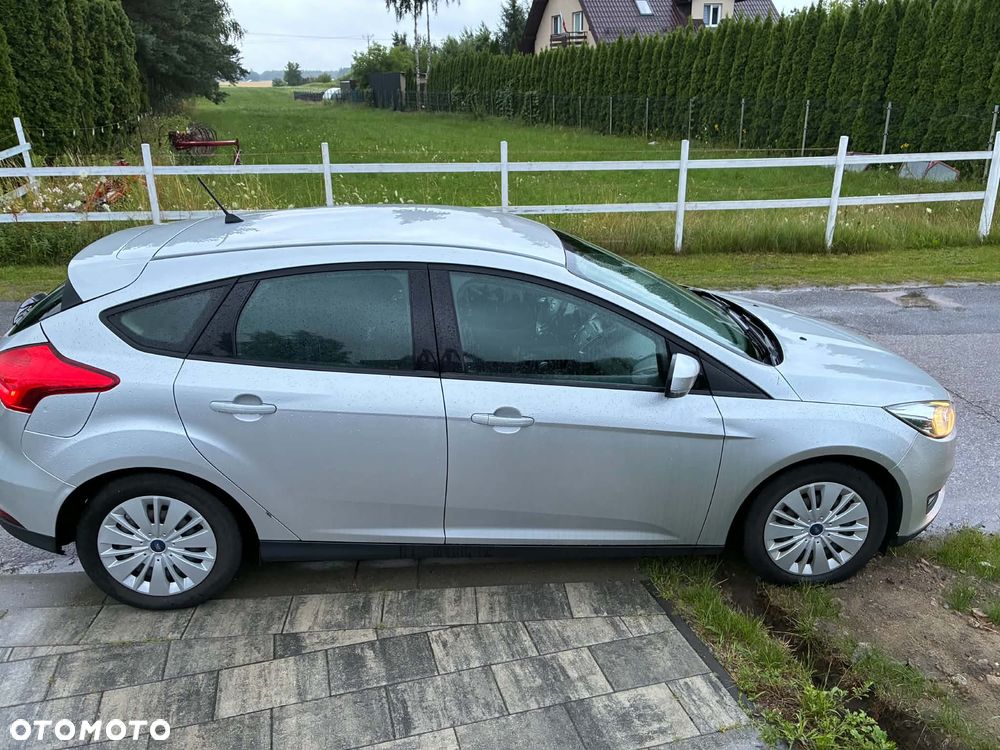 Ford Focus 1.5 TDCi SYNC Edition - 12