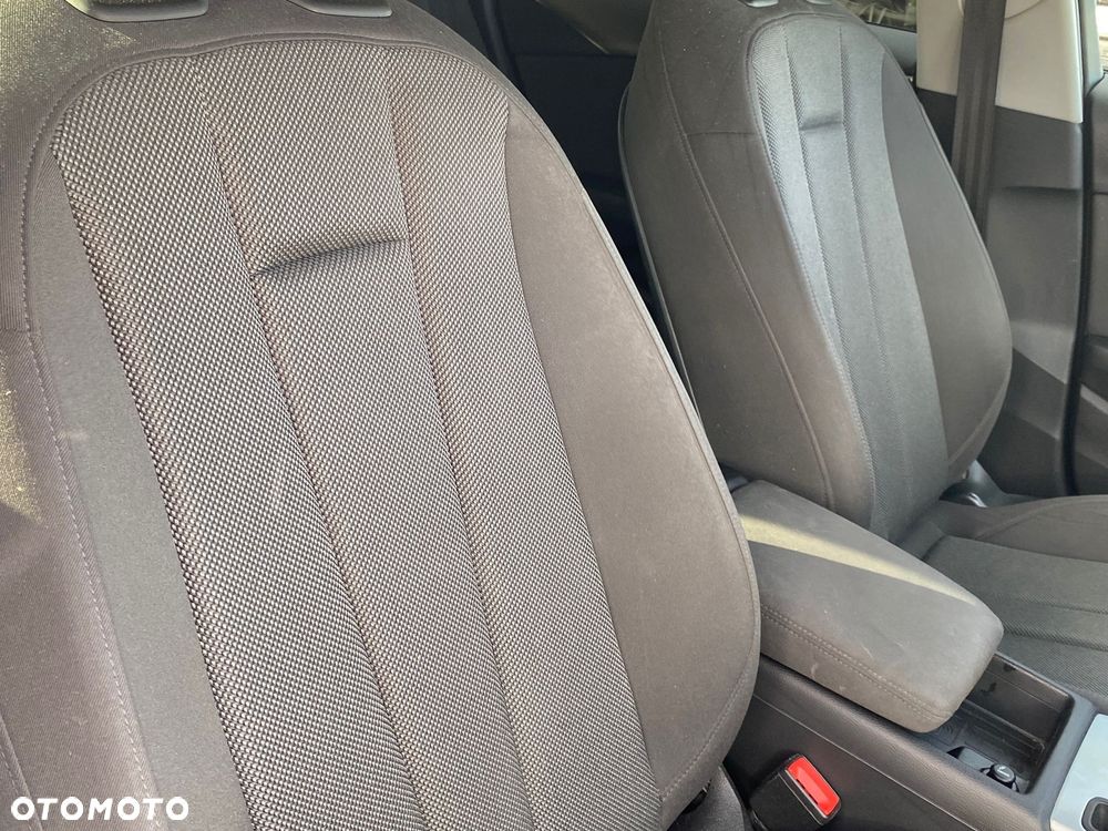 Audi A4 Avant 2.0 TDI S tronic - 24