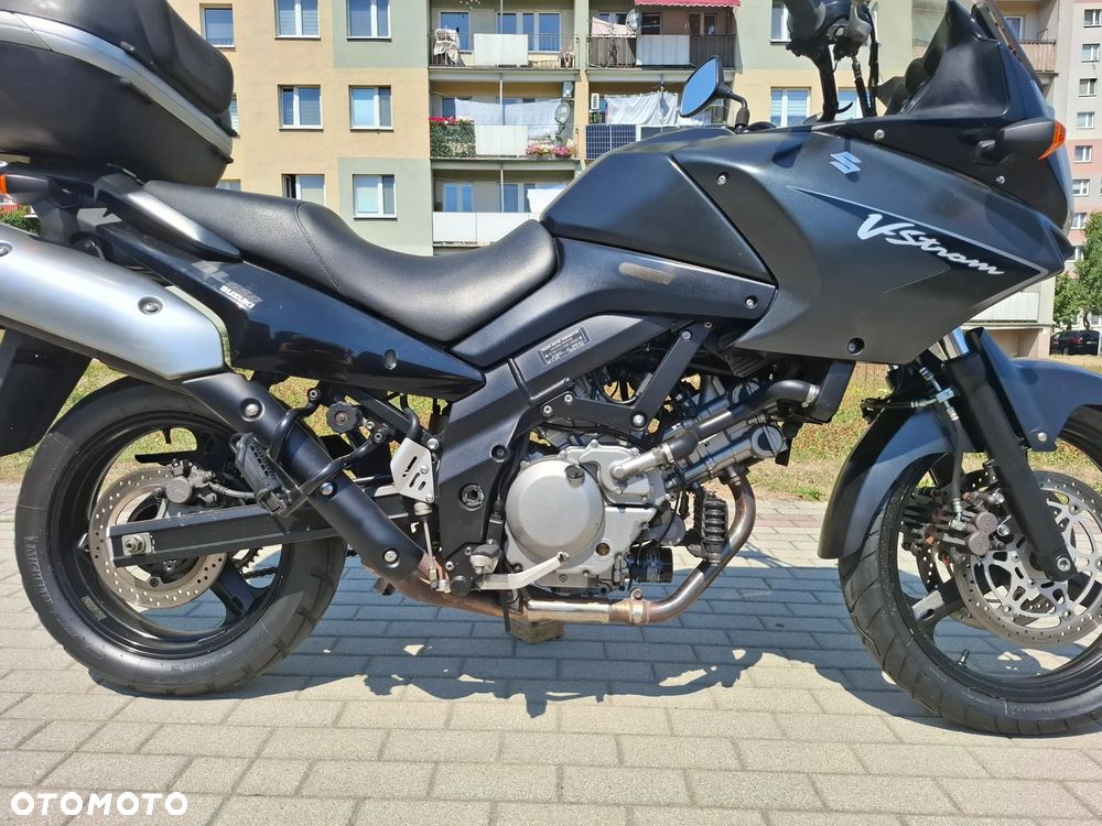 Suzuki V-STROM - 4