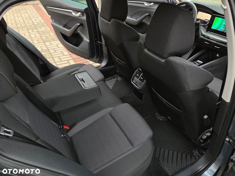 Skoda Octavia 2.0 TDI DSG Edition - 23