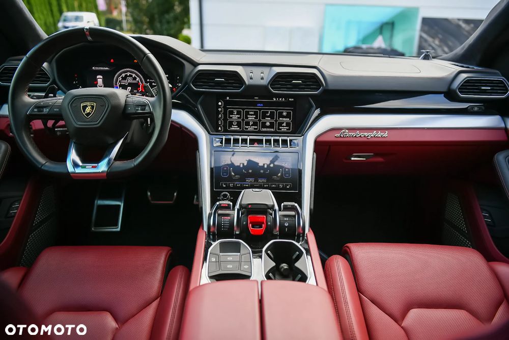 Lamborghini Urus - 13