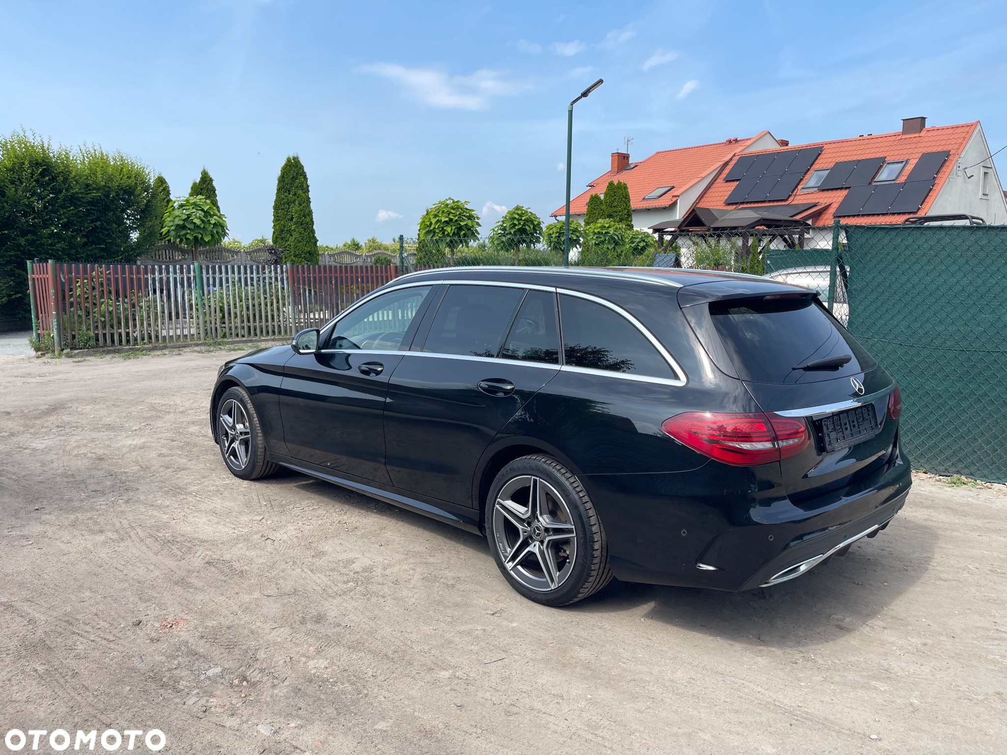 Mercedes-Benz Klasa C 220 d T 9G-TRONIC AMG Line - 3