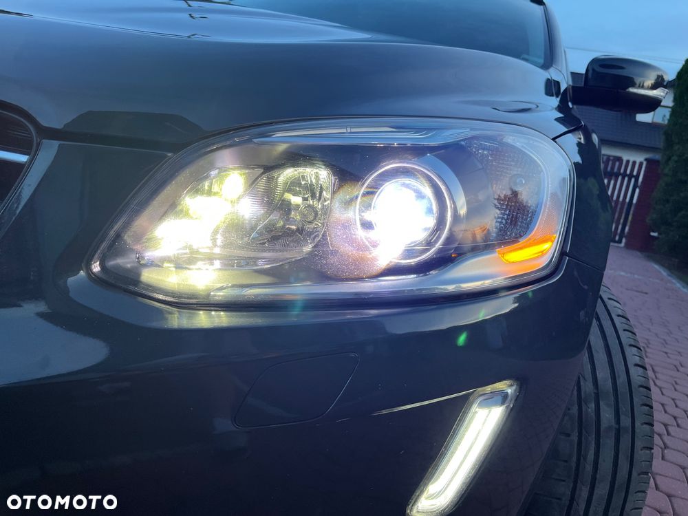 Volvo XC 60 D4 Geartronic Momentum - 22