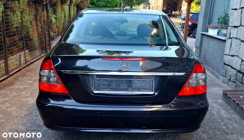 Mercedes-Benz Klasa E 200 CDI Automatik Classic - 13
