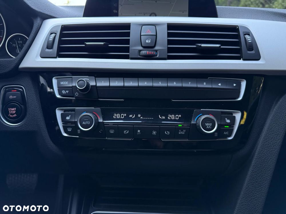 BMW Seria 3 318i Advantage - 24
