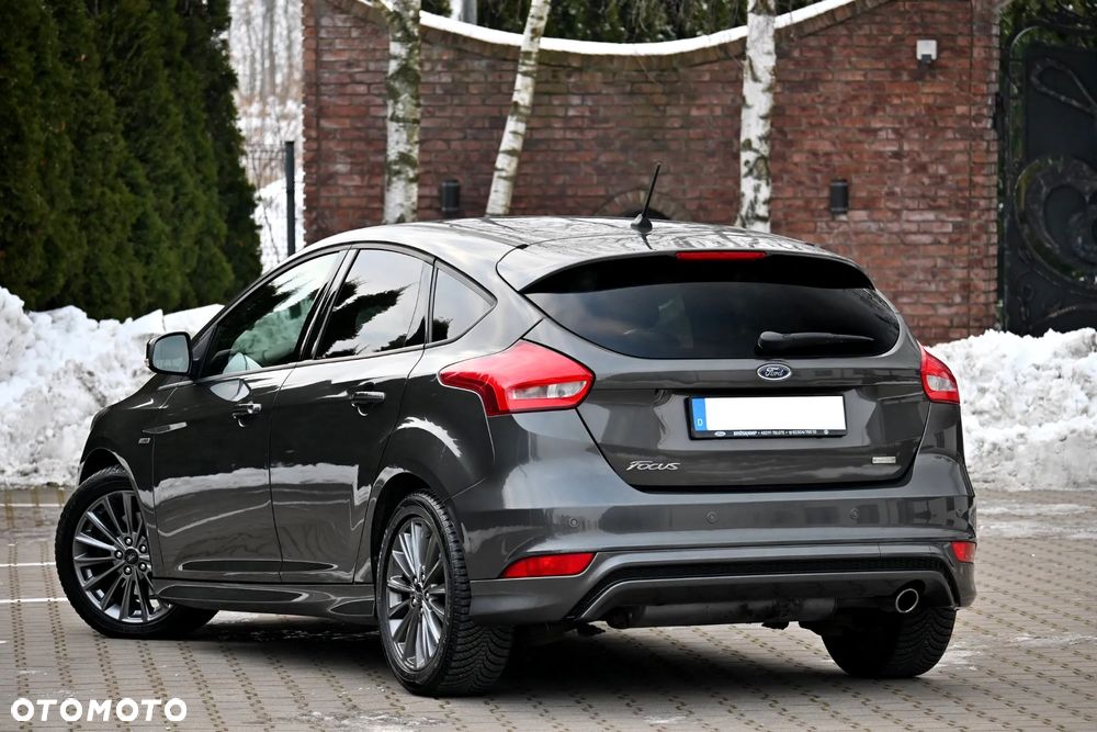 Ford Focus 1.5 EcoBoost ST-Line - 20