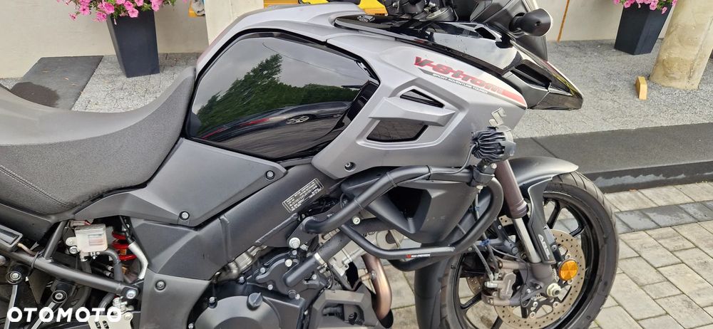 Suzuki V-STROM - 6