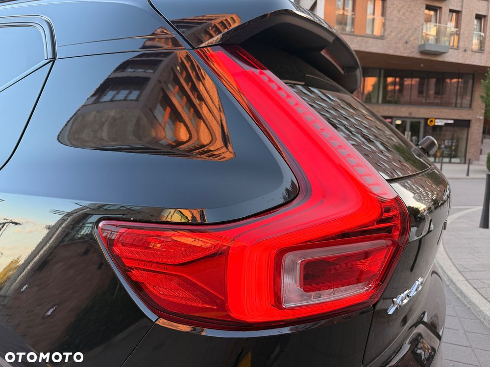 Volvo XC 40 B5 B AWD Momentum Pro - 10