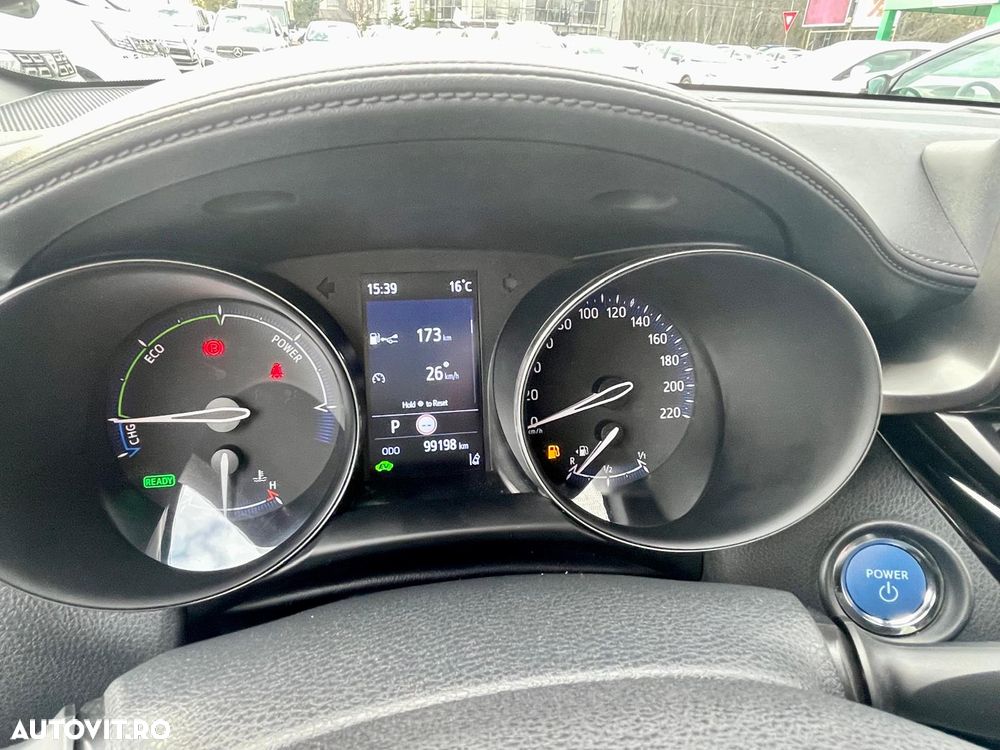 Toyota C-HR - 9