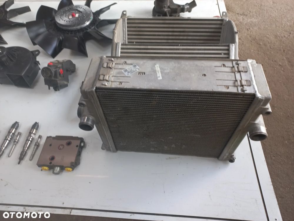 Valtra części ,wtryskiwacze V837079827,ACV082333A,V837074846,pompa adblue,bosch,zawór proporcjonalny V36060600,ACV0226710,ACV0139620,SIŁOWNIK ACP0401730,ACX3989990 CYLINDER hamulcowy,ACV0236180 Dmuchawa,V837074861.chłodnica intercoller,ACV0303150,MAHLE,MN233310-0160,ACW034324C,Q,ZAWIASY,wentylator,wiskoza - 16