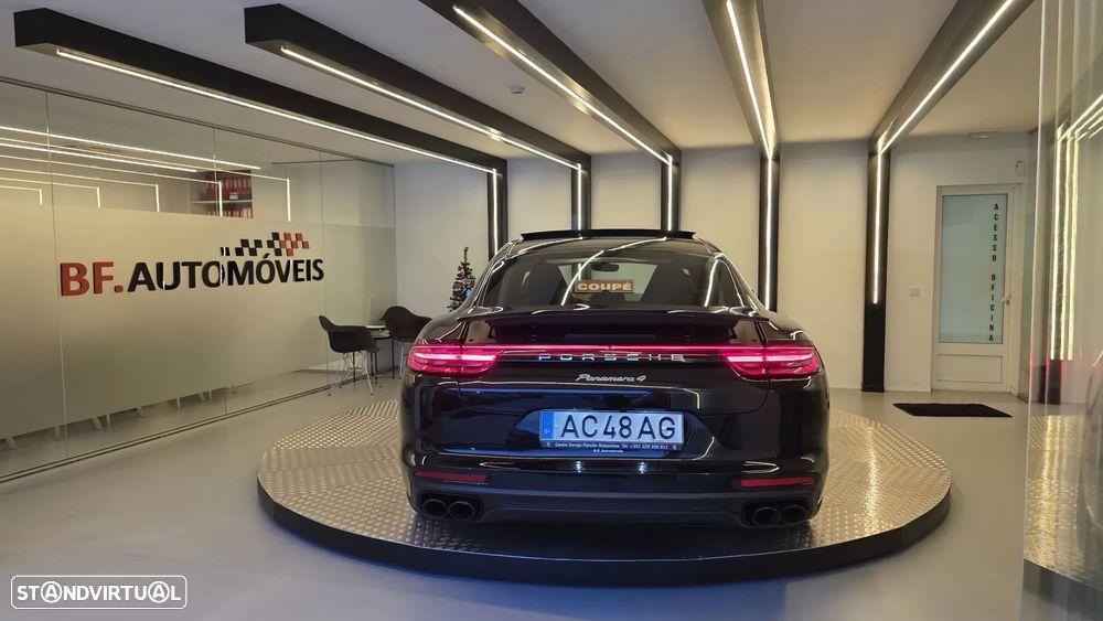 Porsche Panamera 4 E-Hybrid - 17