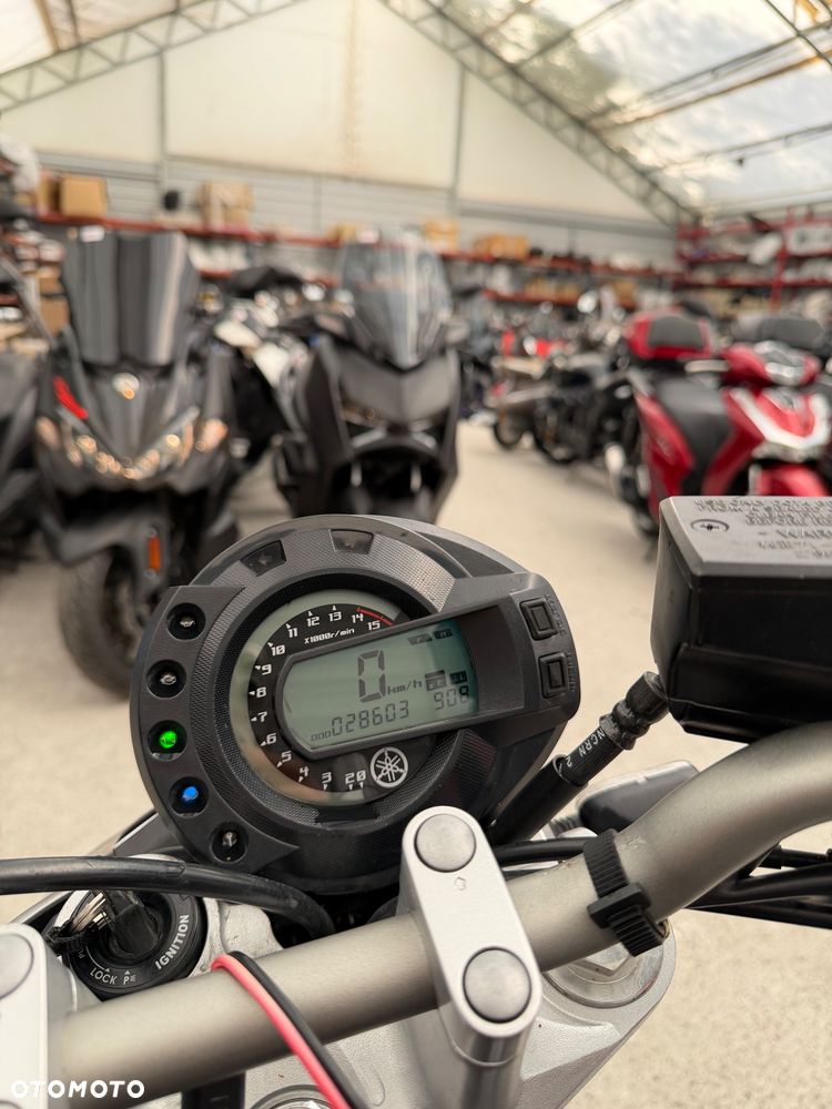 Yamaha FZ6 - 4