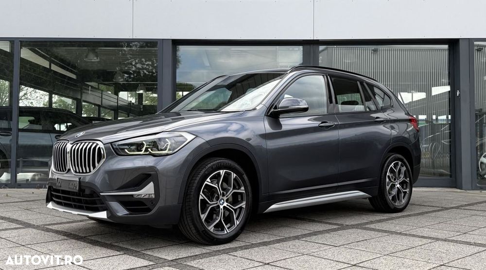 BMW X1 sDrive20i AT xLine - 3