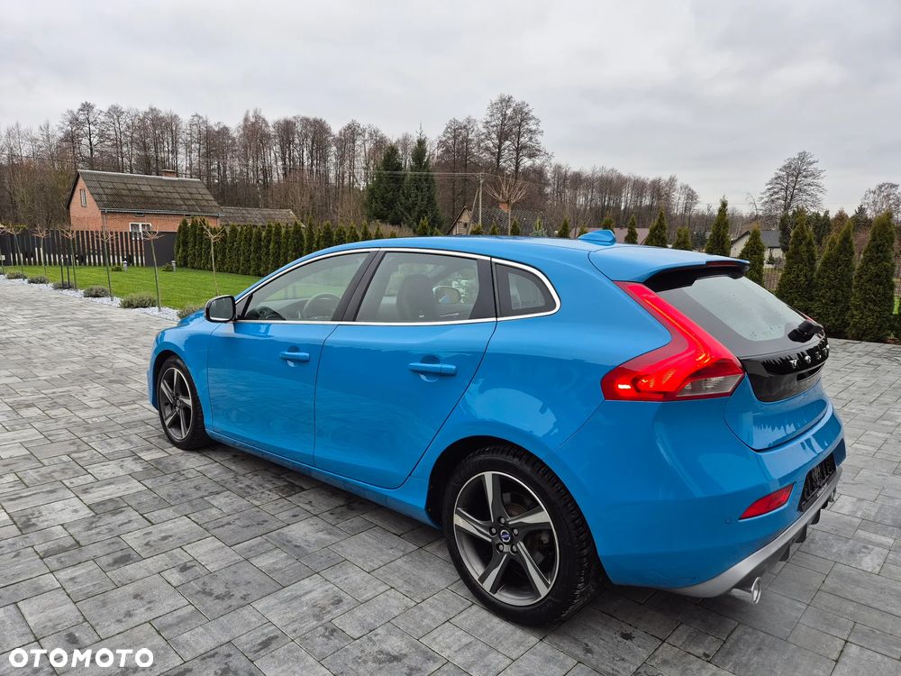 Volvo V40 D2 R Design - 19